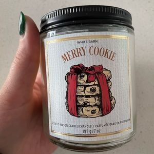 Merry cookie scented 7 oz Candle